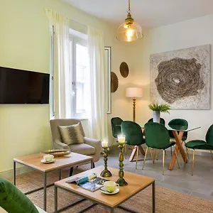 Genteel Galera Apartment